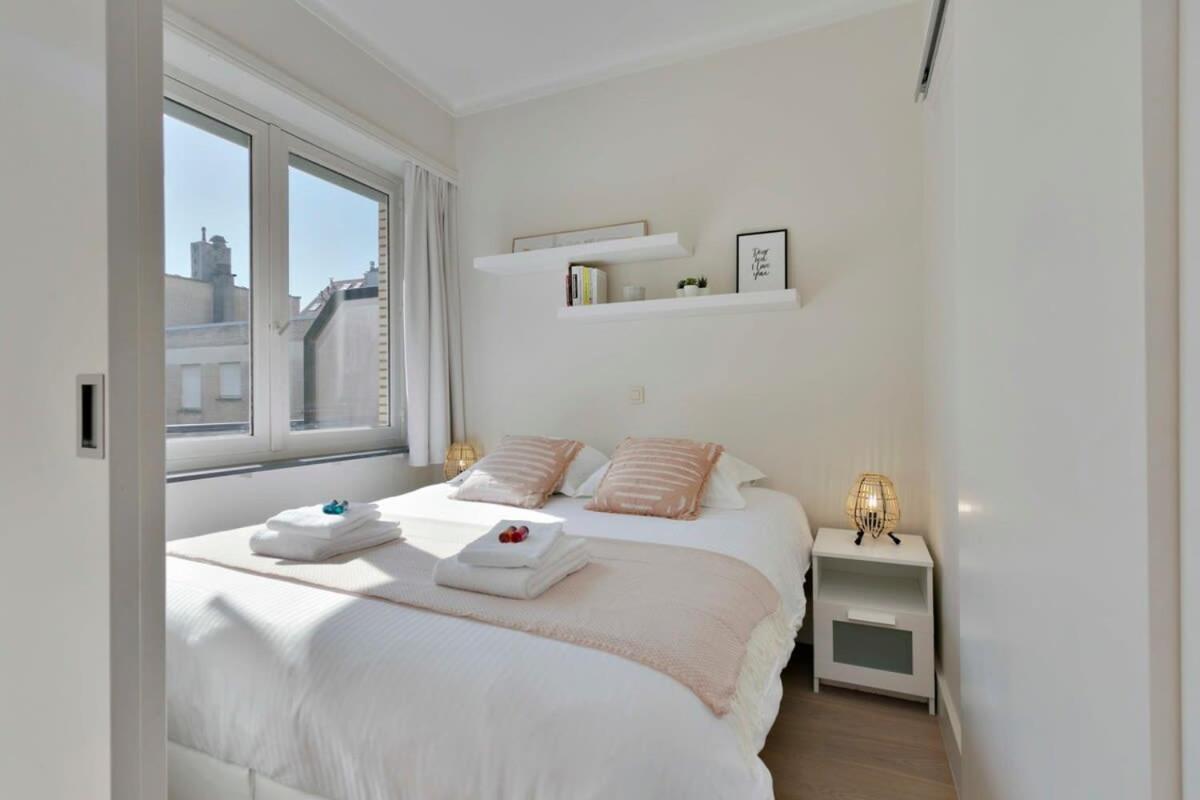 Huswell - Stylish Apartment At The Zeedijk Of Knokke エクステリア 写真