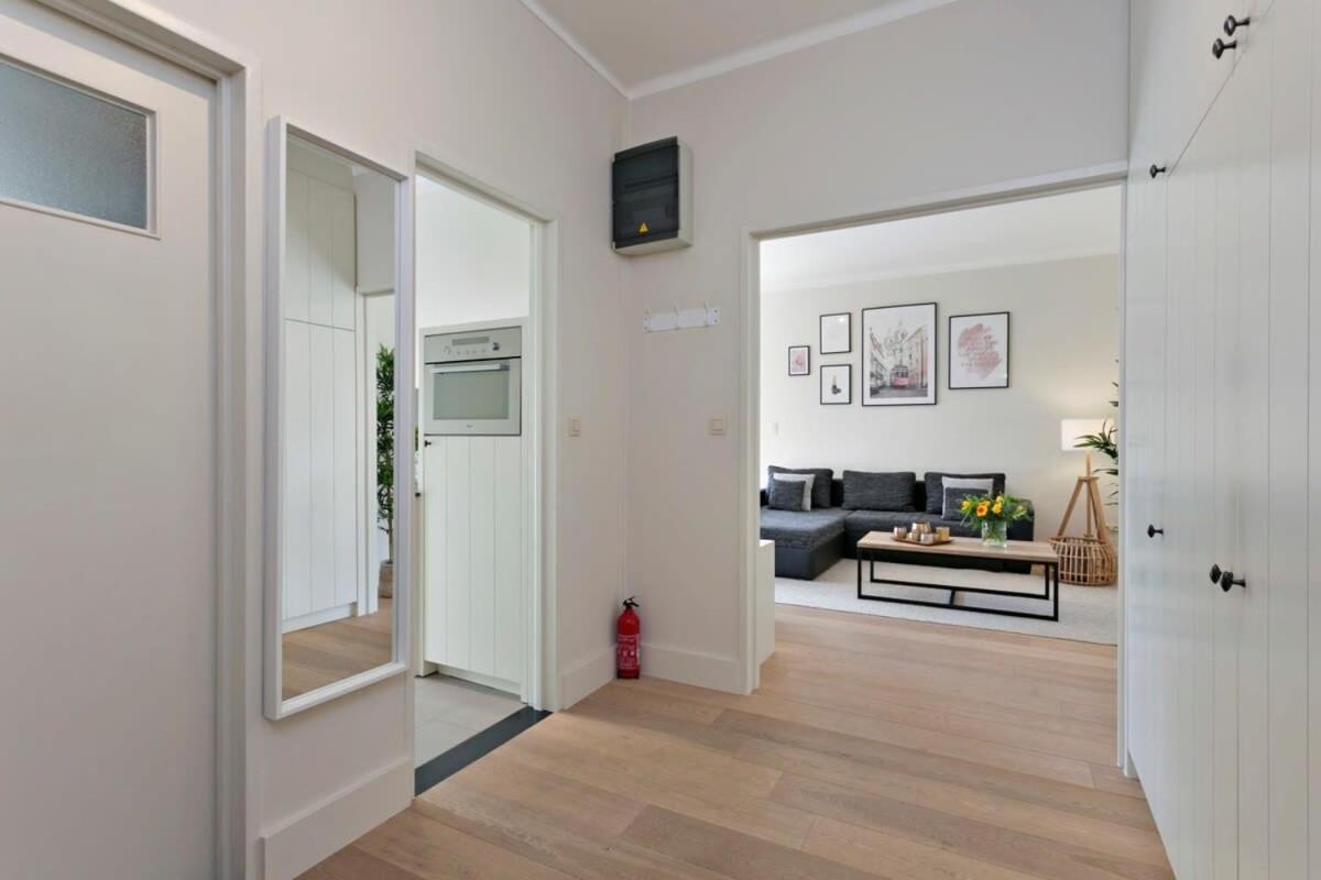 Huswell - Stylish Apartment At The Zeedijk Of Knokke エクステリア 写真