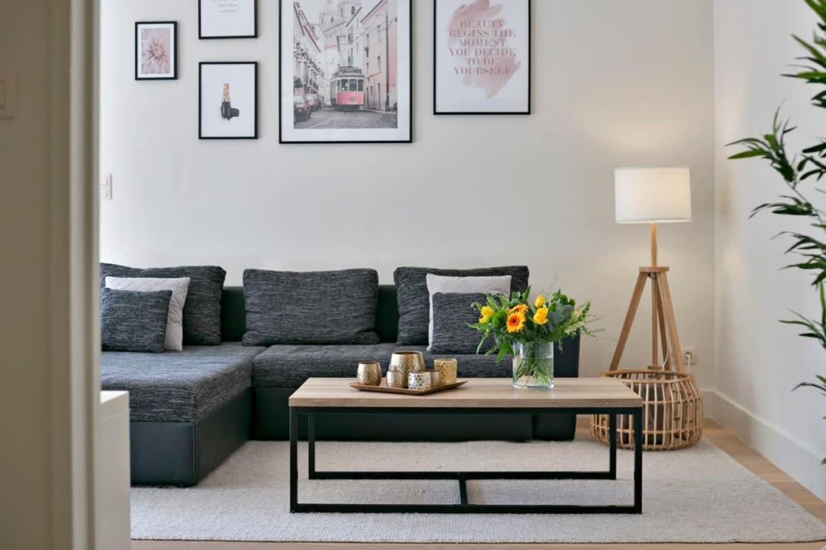 Huswell - Stylish Apartment At The Zeedijk Of Knokke エクステリア 写真